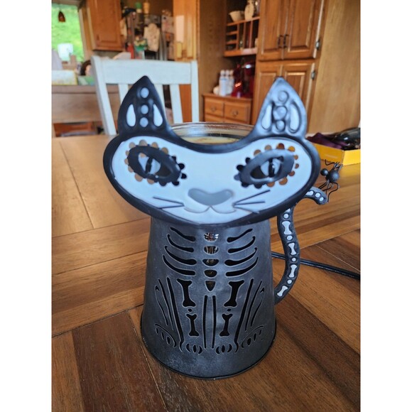 Scentsy Very Superstitious Black Cat Skeleton Wax Melt Warmer Goth Spooky - Picture 5 of 11